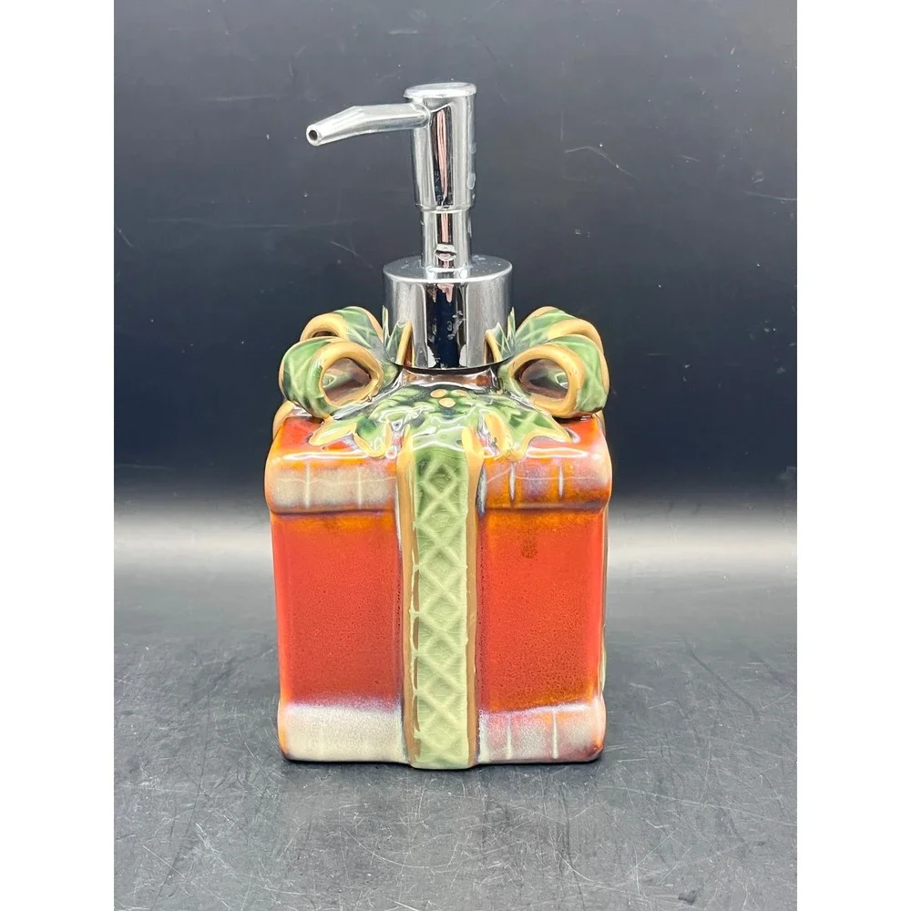 Ceramic Christmas Gift Soap Dispenser Bow Kitchen Bathroom Decor Metal Pump 6.5
